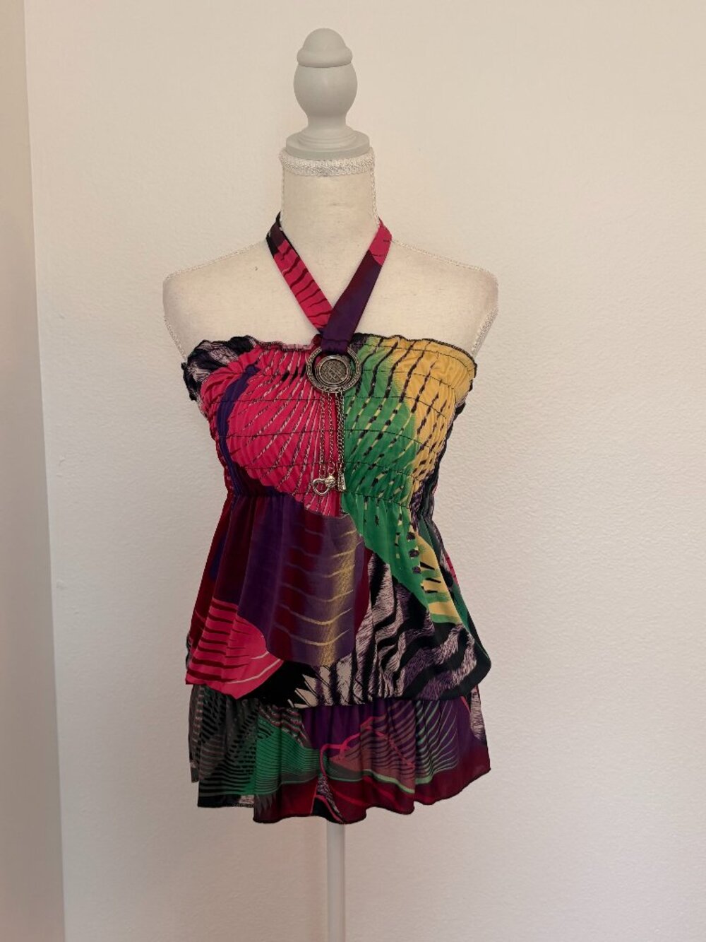 Brand You and I halter top  Size XL
